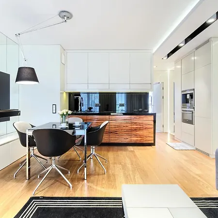 Imperial - Aquarius Vi * Сопот