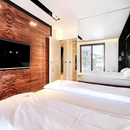 Imperial - Aquarius Vi Apartment
